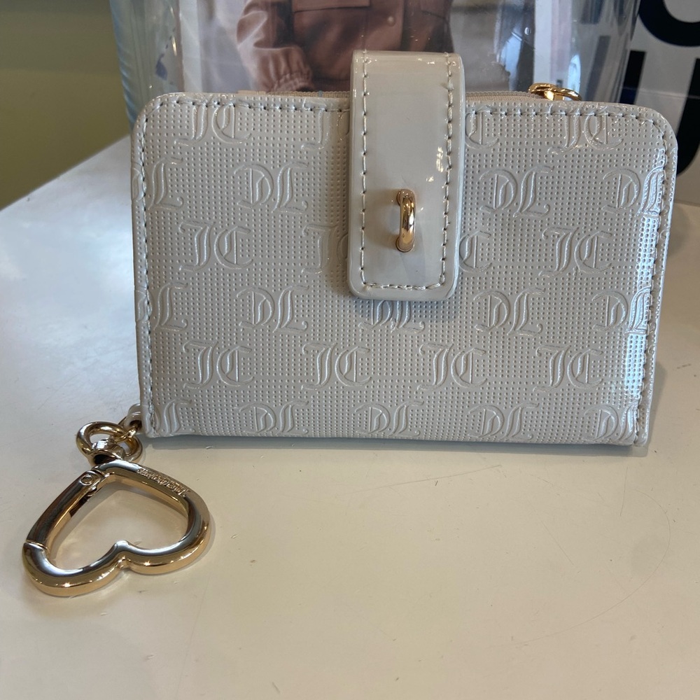 Juicy Couture Cream Wallet w/ Heart Charm “Fell In Love With Couture”